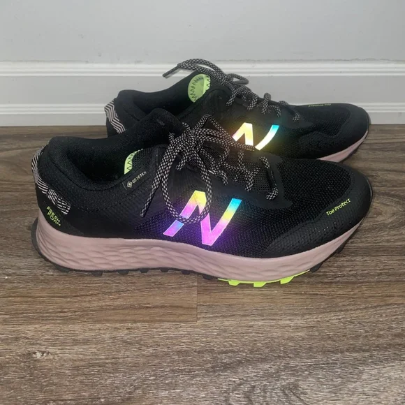 New Balance Gortex Trail - Picture 6 of 9